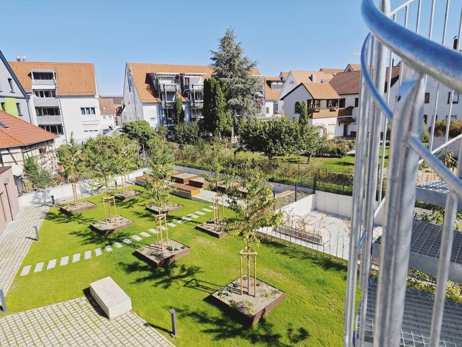Ticasa Wave-Zentral-Outlet-Aufzug-Stylisch-Unique Metzingen  Exterior photo